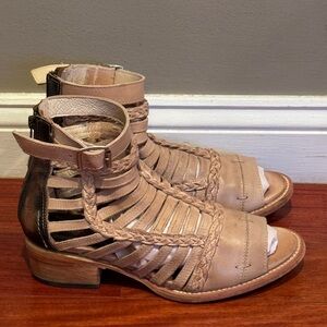 Freebird by Steven Galileo sandals in blush size 9